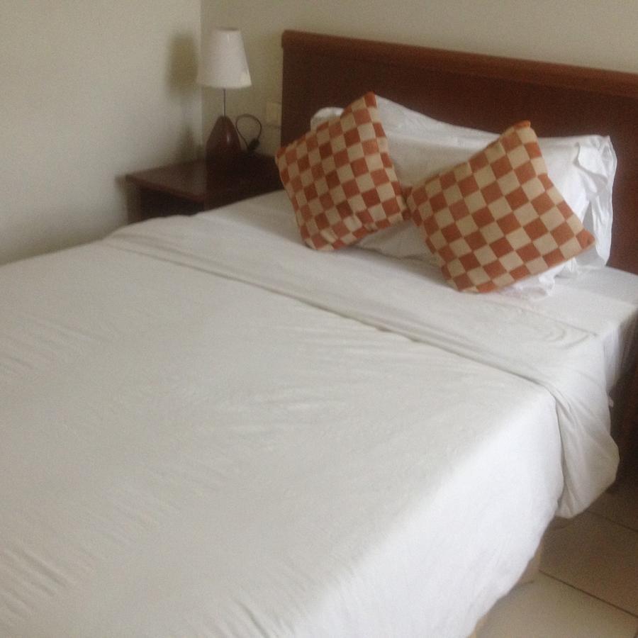 Tinapa Lakeside Hotel Calabar Exteriör bild