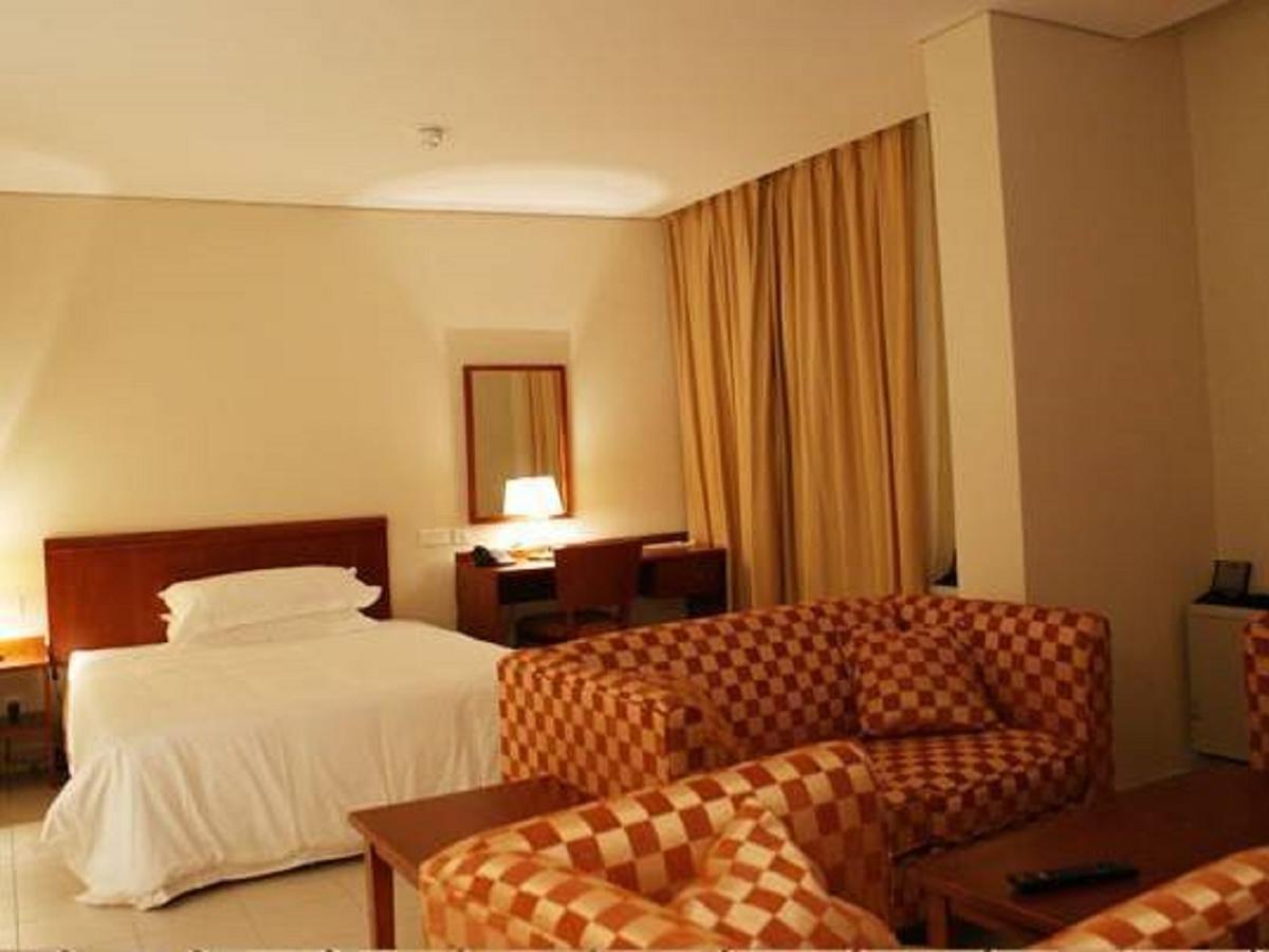 Tinapa Lakeside Hotel Calabar Exteriör bild