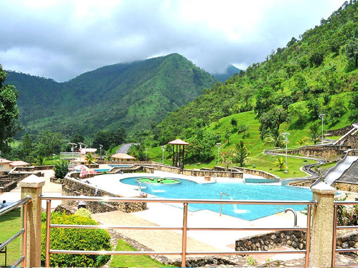 Tinapa Lakeside Hotel Calabar Exteriör bild
