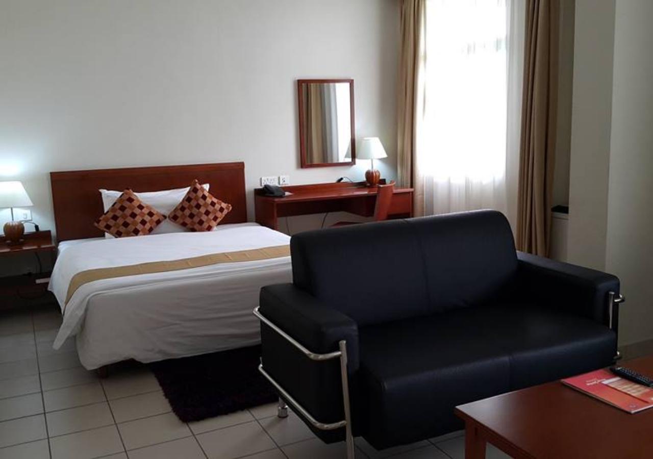 Tinapa Lakeside Hotel Calabar Exteriör bild