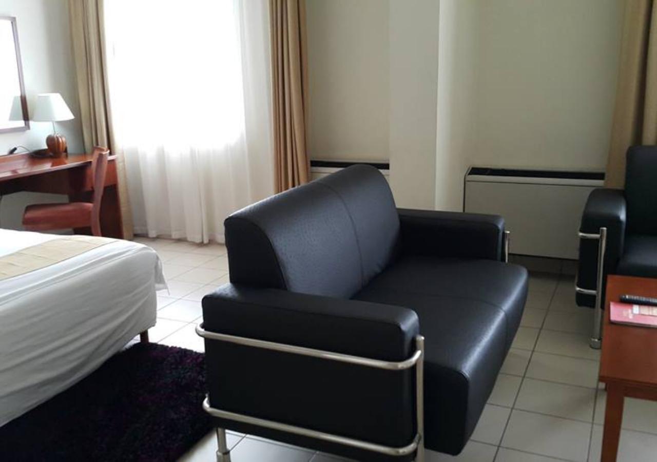 Tinapa Lakeside Hotel Calabar Exteriör bild