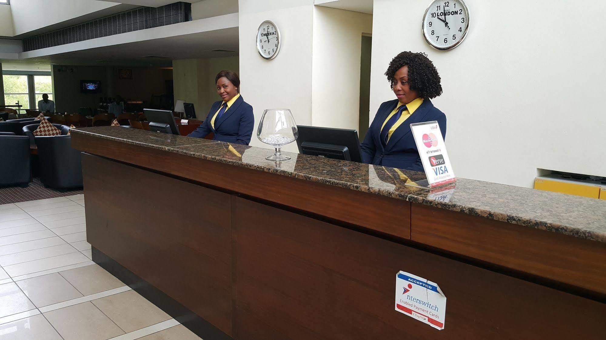 Tinapa Lakeside Hotel Calabar Exteriör bild