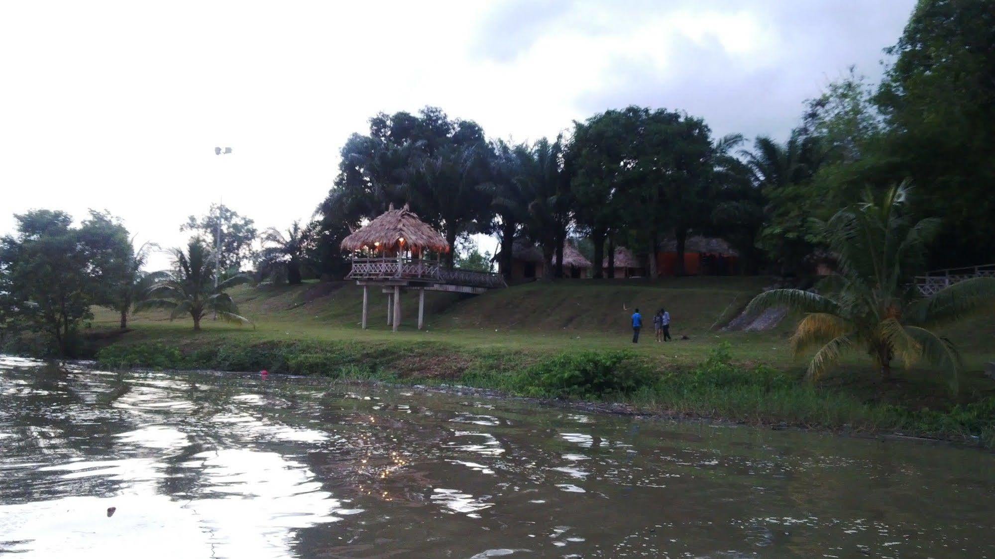 Tinapa Lakeside Hotel Calabar Exteriör bild